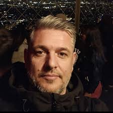 Listen to Gordon Kaye