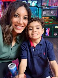 Rome Vincent Hamlin is here! 💙👶🏻 Didn't give mama time to get medicine  or an epidural because he arrived so fast! 6lbs, 20 inches. A healthy baby  boy. 🤗 Such a challenging