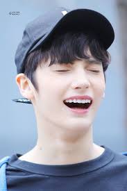 Gambar kartun binatang keren ini. Bule Ganteng Hueningkai Txt Kai South Korean Boy Band