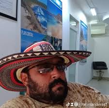 Hola, cual es más preferible Santa marta o Cartagena?