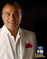 Norberto Alfredo Gurvich (San Miguel de Tucumán, Argentina, 24 de abril de  1948), más conocido como El Paz Martínez, es un compositor y cantante  argentino. Hijo de David Gurvich, un judío de