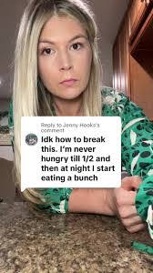 Jenny Hooks's Instagram, Twitter & Facebook