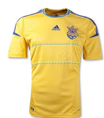 Збірна україни з футболу) represents ukraine in men's international football competitions and it is governed by the ukrainian association of football, the governing body for football in ukraine.ukraine's home ground is the olimpiyskiy stadium in kyiv.the team has been a full member of uefa and fifa since 1992. Ukraine 2012 Home Kit