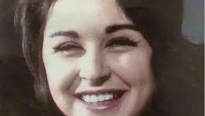 For more information and source, see on this link : Ø§Ù„ÙÙ†Ø§Ù†Ù‡ Ø³Ø¹Ø§Ø¯ Ø­Ø³Ù†ÙŠ Home Facebook