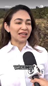 A influenciadora Mirna Vargas promete chegar abalando as estruturas da Boaz  em #DonaDeMim 💥 Ela vai sair com o Samuel e, pelo jeito, o ex dela não vai  lidar muito bem com