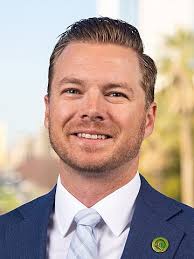 File:Greg Wallis, 2023 (cropped).jpg