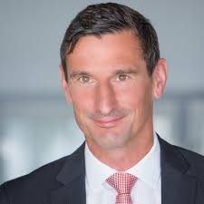 He was also called up five times to the senior germany national team. Dr Christian Gentner Geschaftsfuhrer Asklepios Kliniken Xing