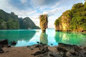 Although regions influence much of thailand's weather, the country has a tropical monsoonal climate with three distinct seasons: Thailand In August Travel Tips Weather And More Kimkim