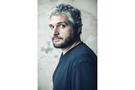 P.e barré est vraiment un sale con dans le sillon d'un desproge tellement le rire noir et décalé fait horriblement. Pierre Emmanuel Barre Je Suis Anti Chefs Et Anti Gens Qui Veulent Etre Chefs