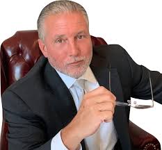 Damon Chase's Instagram, Twitter & Facebook