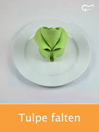 Die tulpe gehört zu den beliebtesten figuren beim serviettenfalten. Die Tulpe Gehort Zu Den Beliebtesten Figuren Beim Serviettenfalten Mit Dieser Schritt Fur Schritt Anl Tulpe Falten Servietten Falten Einfach Servietten Falten