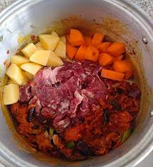 Resep kari daging sapi tanpa santan masakan sederhana. Cara Masak Kari Daging Pekat Tanpa Santan Ala Kedai Mamak