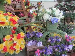 Worldwide flower and gift delivery service. Silk Flower Shop Mud Island Garden Centre