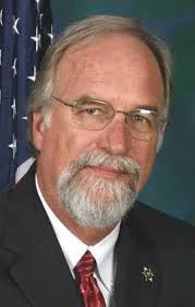 Veteran lawman retiring