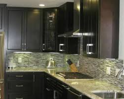 Here are some of the various ways that you can pair countertop colors with dark cabinets: 5 Perfect Kitchen Countertop And Flooring Matches For Dark Cabinets