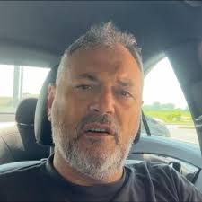 What do you all suggest I look for in a legit career coach? I feel like  anyone can call themselves a career coach. Please don't comment advertising  your services.