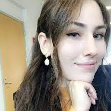 Aileen Silver's Instagram, Twitter & Facebook