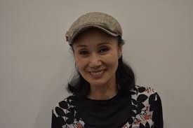 Sidelong Glances of a Pigeon Kicker: June 2018