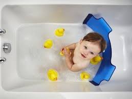 Don T Use All The Hot Water For Babies Bathtime The Baby Dam Saves Electricity Water And Time 25 00 Badekar Barn Foraeldrerollen