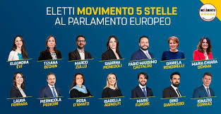 Marco travaglio è stato fotografato in vacanza a formentera con alcuni colleghi, fa scandalo la foto di un bacio con l'attrice giorgia solari. I 14 Eletti Del M5s Al Parlamento Europeo Il Blog Delle Stelle