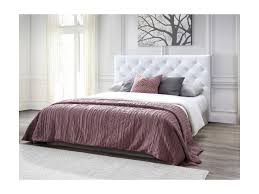 Nous avons un choix de styles, y compris des têtes de lit en bois ou en placage et beaucoup sont fournis avec un rangement pratique pour des livres, des réveils ou des photos de famille. Tete De Lit 160 Cm Enza Simili Blanc Style Design