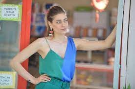 Rushing into a new job at an advertising company, she soon falls for her boss, can. Erkenci Kus Cast Famousfix Com