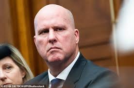 Multiple former senior Boeing staffers