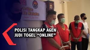 Polisi Tangkap Agen Judi Togel Online Youtube