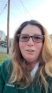 howardhanna #karencarriesyouhome #greenpenguin