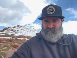 Brian Winkelman (@honeybear.bw) • Threads, Say more