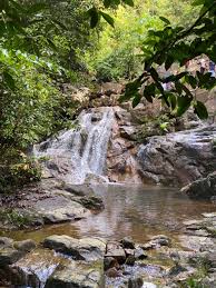 Kali kedua pergi ke sini dan aku puas hati sebab dapat pelangi lagi besar. Rainbow Waterfall Air Terjun Pelangi Visitpahang My