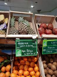 L Ananas Pain De Sucre Beninois Vendu A L Actualite Du Gouvernement Du Benin Media Prive Facebook