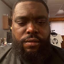 Can a man with no money make a women happy in a relationship