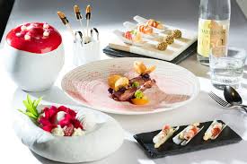 Globalink | un tibet coloré. è¸éæ­æ´² é¹½ä¹‹è¯ä¸»å»šé»Žä¿žå›å°‹æ‰¾ç¾Žå'³è¶³è·¡ Tatler Taiwan