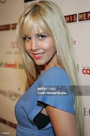 Jenny Lee Berns News Photo