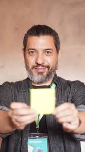 📜👨🏽‍💻 El poeta experimental @joseaz.pe está presentando una serie de  obras llamada "La poesía es una invasión", y con un pequeño recorrido nos  invita a interactuar con sus poemas electrónicos en la ...