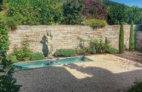 Die steinmauer im garten ist ein echter blickfang, erfüllt aber auch. Pin Auf Baufux
