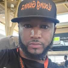 Donnell Floyd's Instagram, Twitter & Facebook