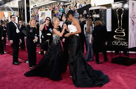 Kristin chenoweth won a tony award in 1999. Kelly Rowland Kristin Chenoweth Kelly Rowland And Kristin Chenoweth Photos Zimbio
