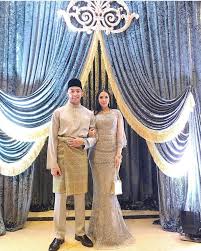 A selfie with my growing belly, she captioned the picture. Foto Majlis Keraian Resepsi Anak Gadis Julia Rais Tengku Puteri Iman Afzan Berita Steady