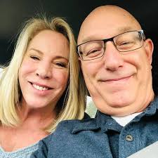 That's the beam we all look for either driving or flying into happy town!  😊🥰