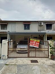 This makes it ideal to host private or. Taman Perindustrian Puchong House For Rent Property Rentals On Carousell