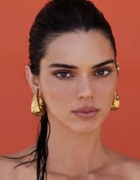 Kendall Jenner makeup look