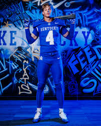 BREAKING: Four-Star WR Tyler Fryman has Committed to Kentucky, he tells me  for @Rivals.IG The 6'1 185 WR chose the Wildcats over Louisville, Notre Dame,  and Cincinnati “God is Great.”