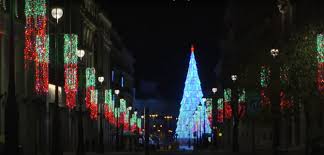 A fost odata un jurnaltv, care promite sa fie bun. Spania Madridul Si Barcelona Impodobite De CrÄƒciun Cum Vor ArÄƒta SÄƒrbÄƒtorile De IarnÄƒ In Pandemie Video Stiri Diaspora