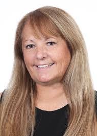 Laura Jensen's Instagram, Twitter & Facebook