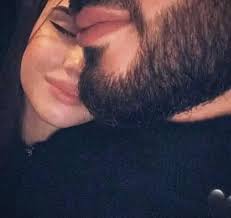 Muchos hombres piensan que las mujeres quieren dinero y regalos costosos.  Pero en realidad el regalo correcto es el tiempo de un hombre, el esfuerzo  de la relación, la lealtad y sobre