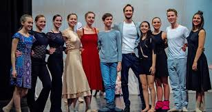 Őrizd emlékemet az erdőn, a mezőn, az utcákon, a rendezvényeken és az emberek szívében. Elsopro Siker A Viii Orszagos Klasszikus Balett Es Modern Tanc Versenyen Pecsi Muveszeti