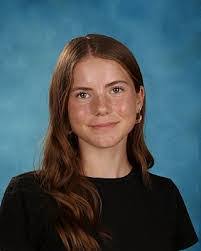 Caitlin Carr's Instagram, Twitter & Facebook