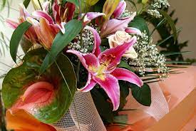 Flower Bouquets Flower Composition Photo And Wallpapers Whether Online Flower Delivery Send Flowers Online Flower Bouquet Delivery